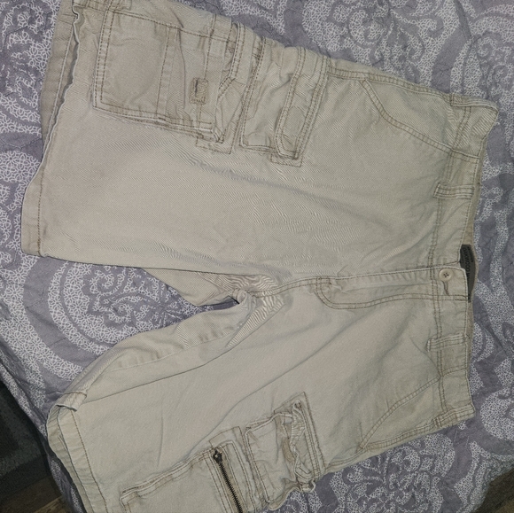 2 pairs men's shorts - Picture 6 of 9